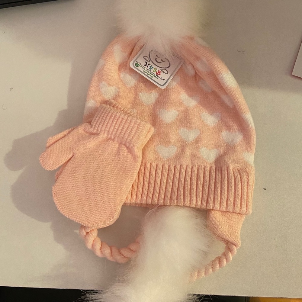 Toddler Girl Hat & Mittens pink & white